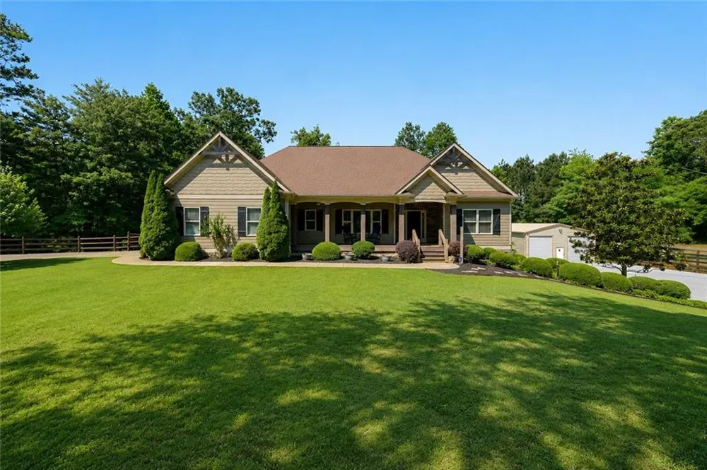 711 Upper Burris Road Canton, GA 30114