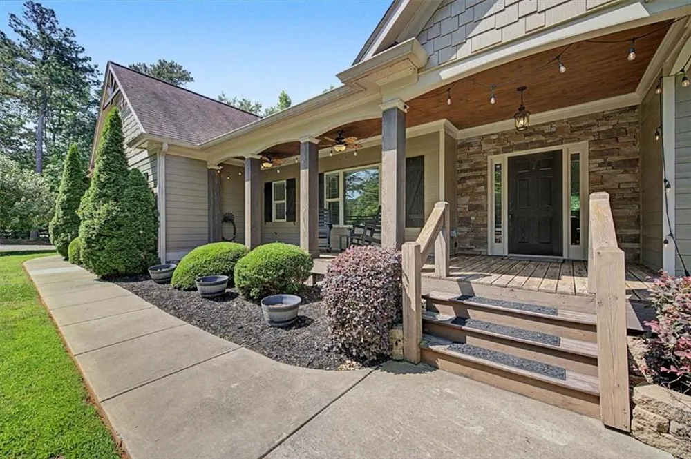 711 Upper Burris Road Canton, GA 30114