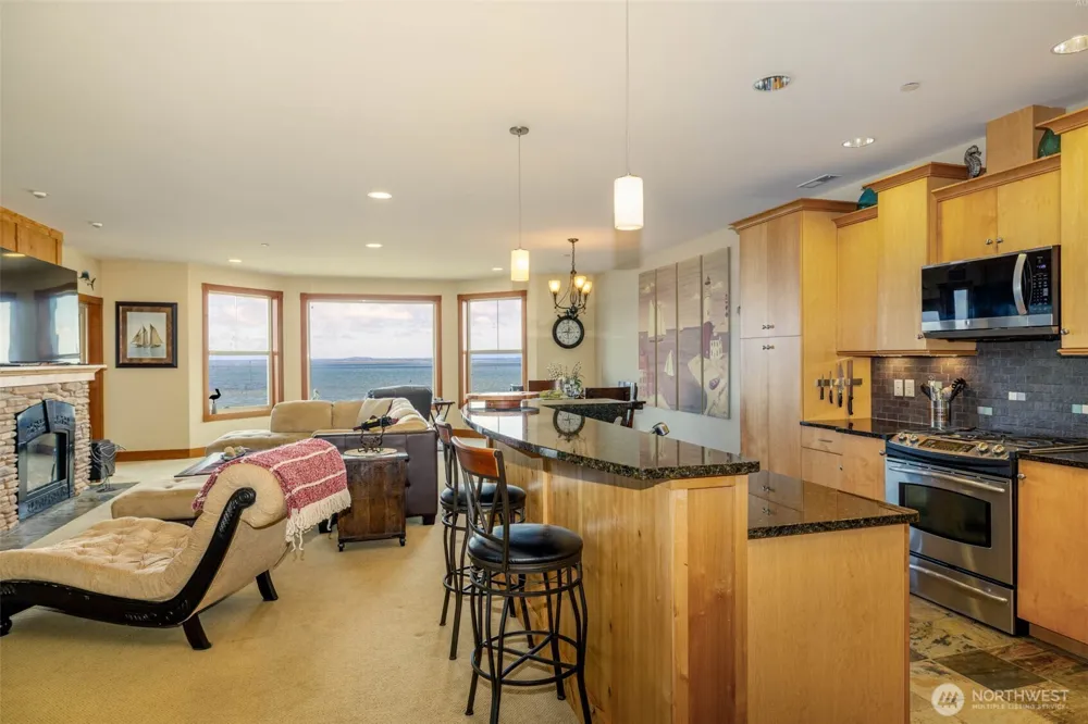 743 Neddie Rose Drive #207 Westport, WA 98595