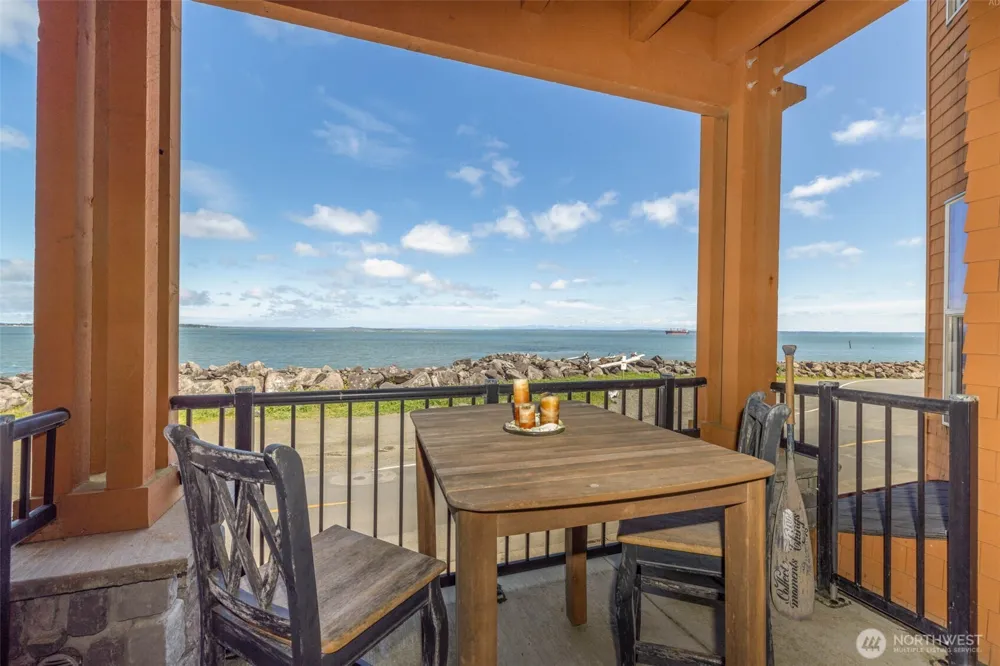 743 Neddie Rose Drive #207 Westport, WA 98595