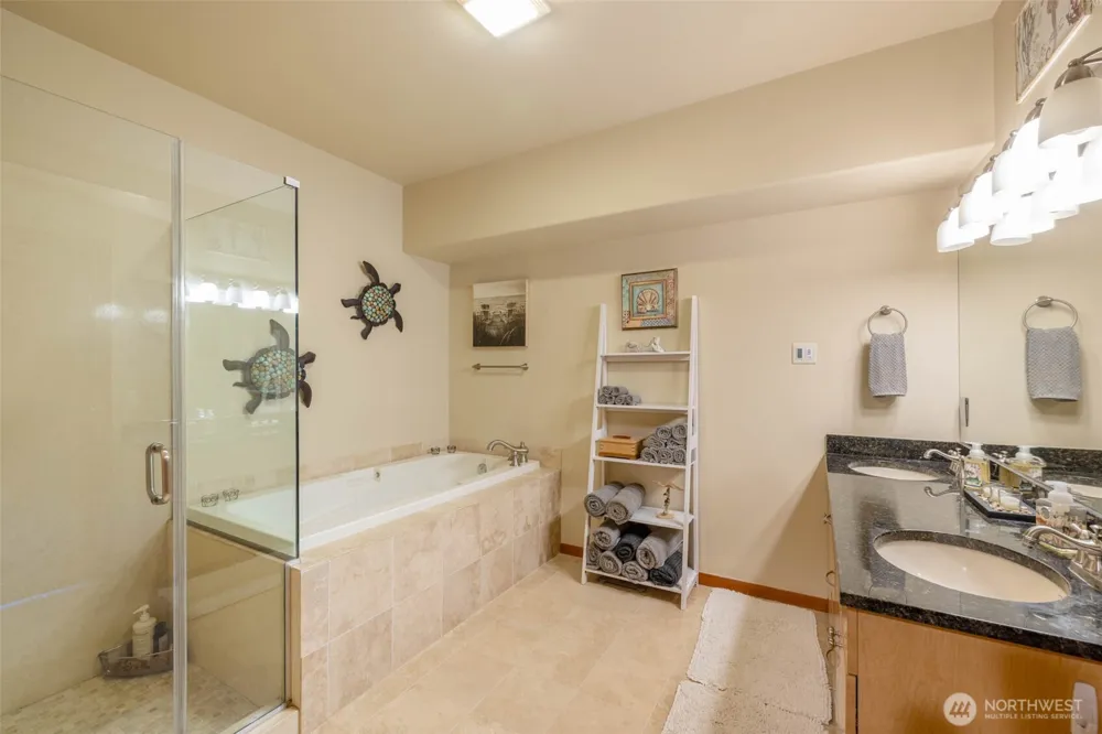 743 Neddie Rose Drive #207 Westport, WA 98595