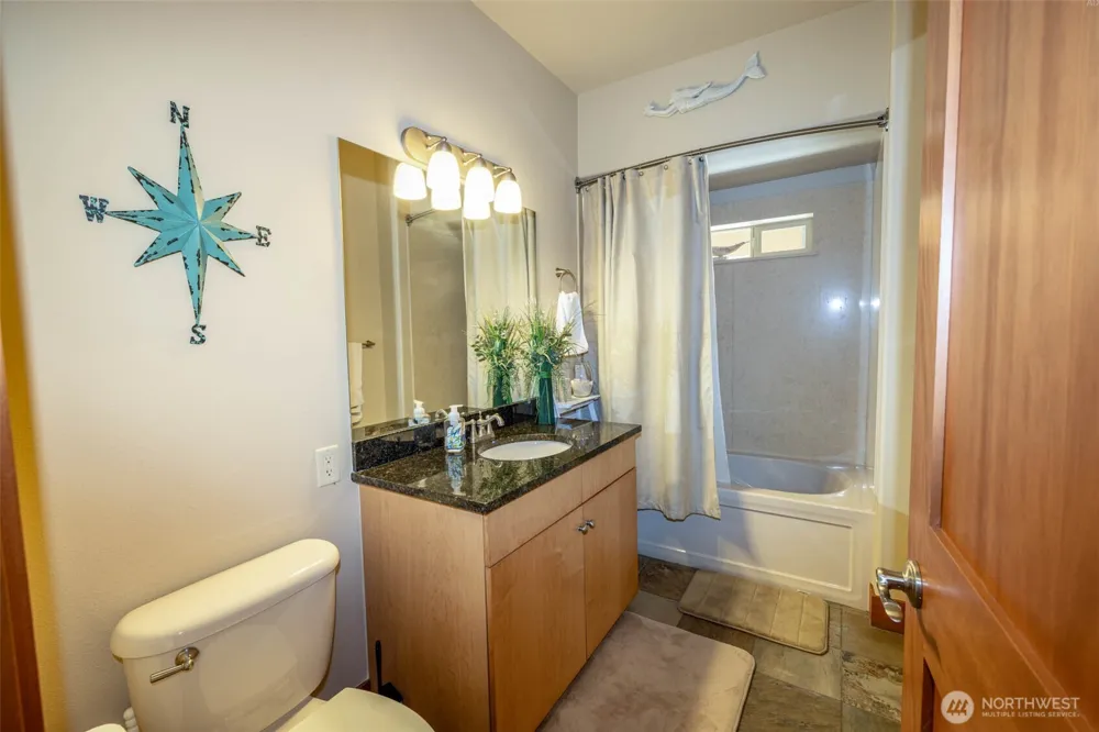 743 Neddie Rose Drive #207 Westport, WA 98595