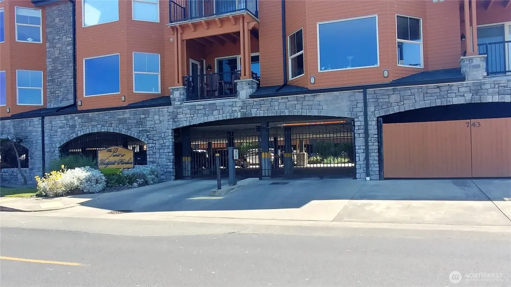 743 Neddie Rose Drive #207 Westport, WA 98595