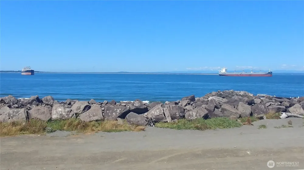 743 Neddie Rose Drive #207 Westport, WA 98595
