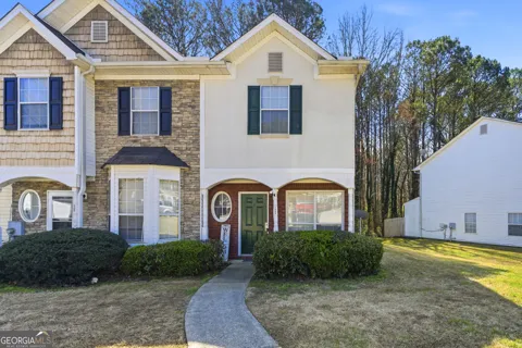1686 Camden Forrest TRL