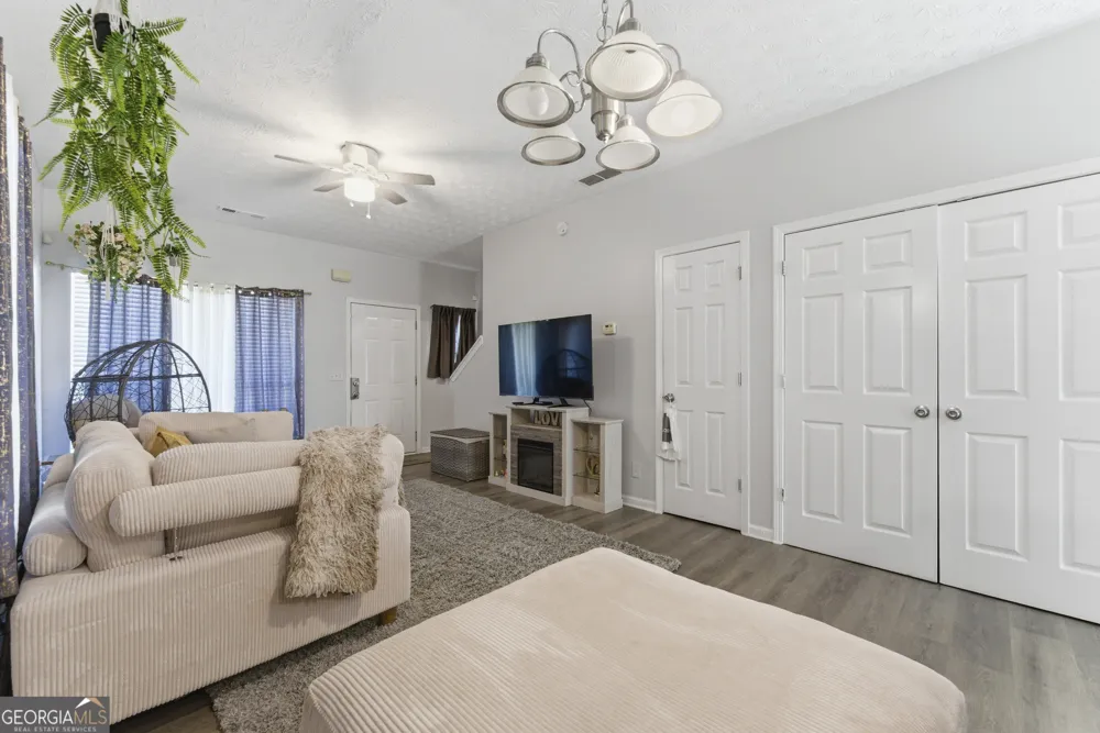 1686 Camden Forrest TRL Riverdale, GA 30296