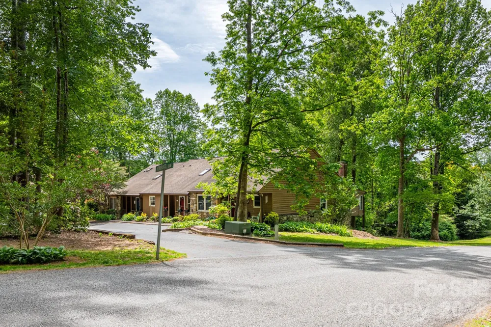 12 Pencross Circle Etowah, NC 28729