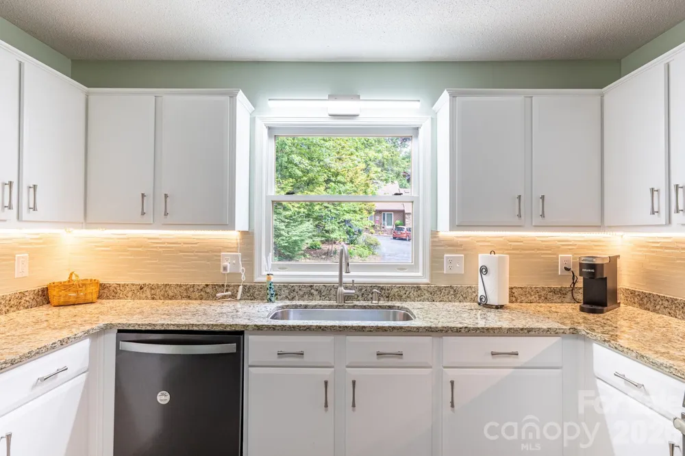 12 Pencross Circle Etowah, NC 28729