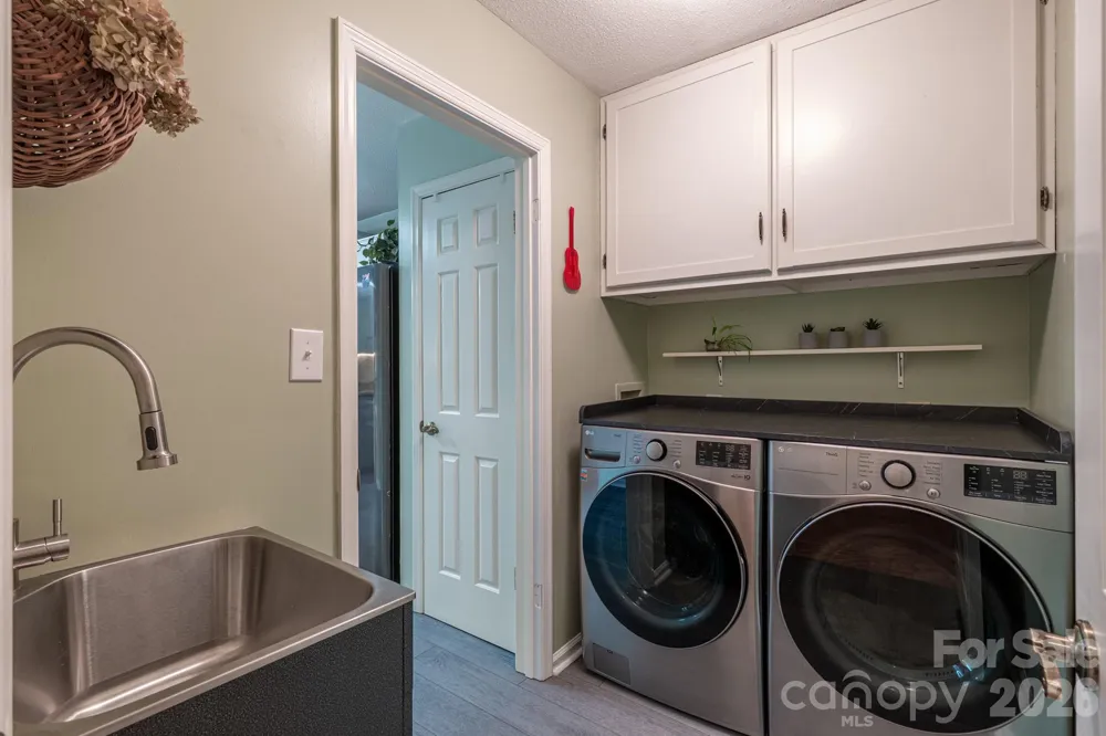 12 Pencross Circle Etowah, NC 28729