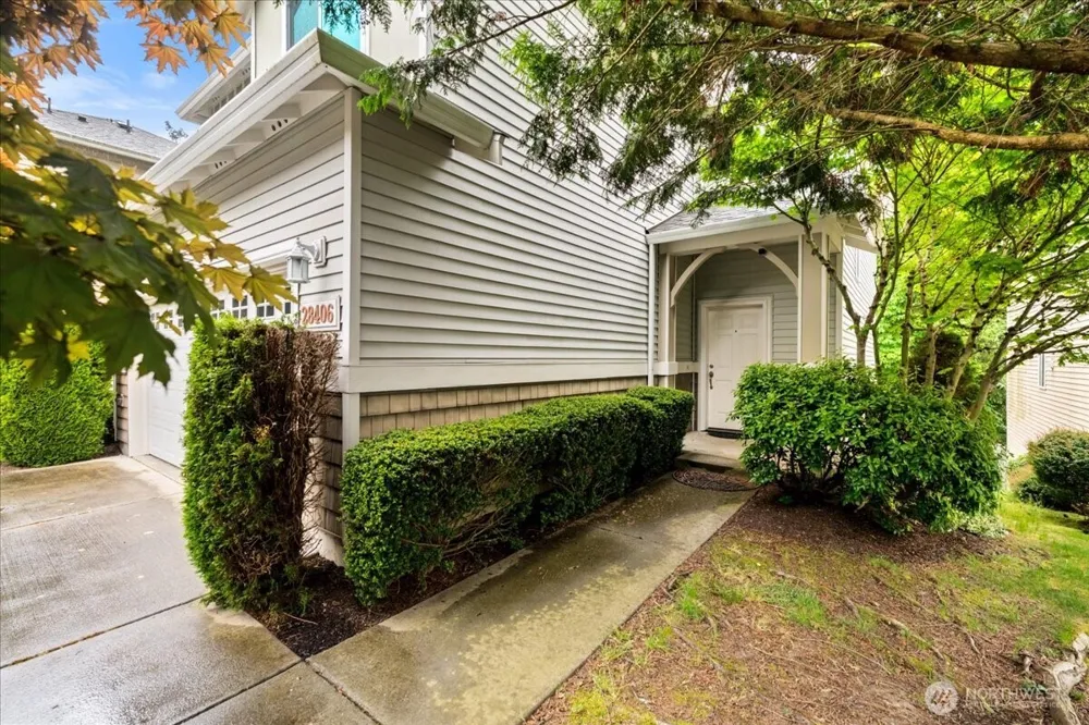 28406 34th Lane S Auburn, WA 98001