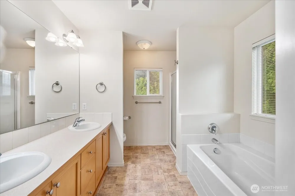 28406 34th Lane S Auburn, WA 98001