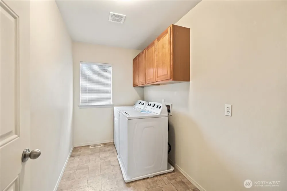 28406 34th Lane S Auburn, WA 98001