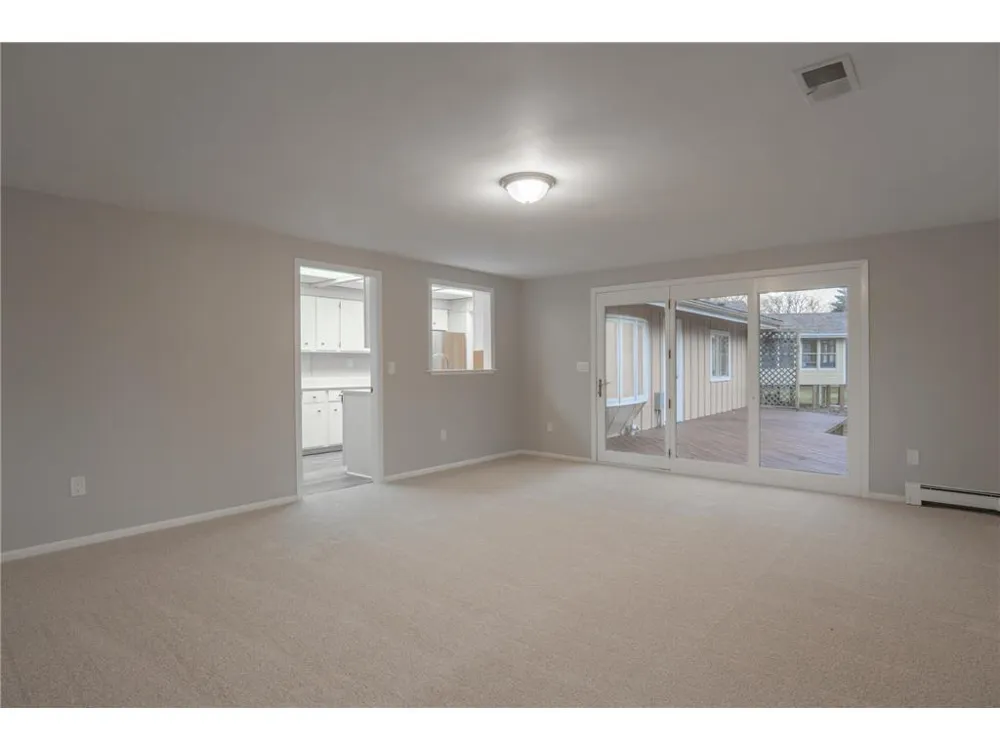 19115 Homestead Circle Eden Prairie, MN 55346