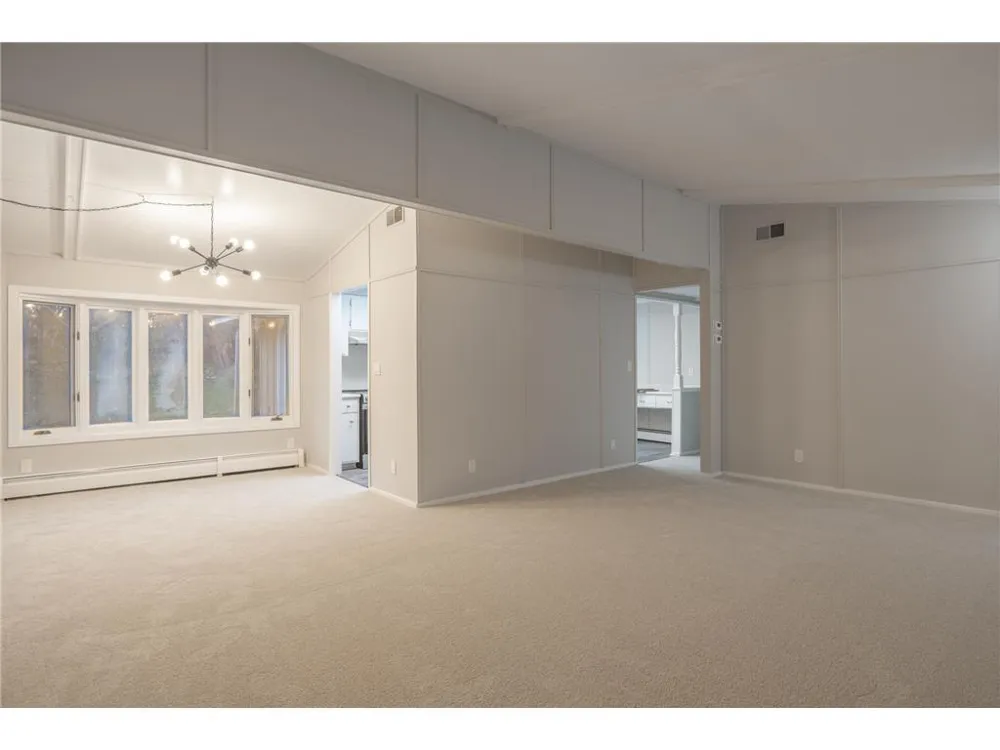 19115 Homestead Circle Eden Prairie, MN 55346