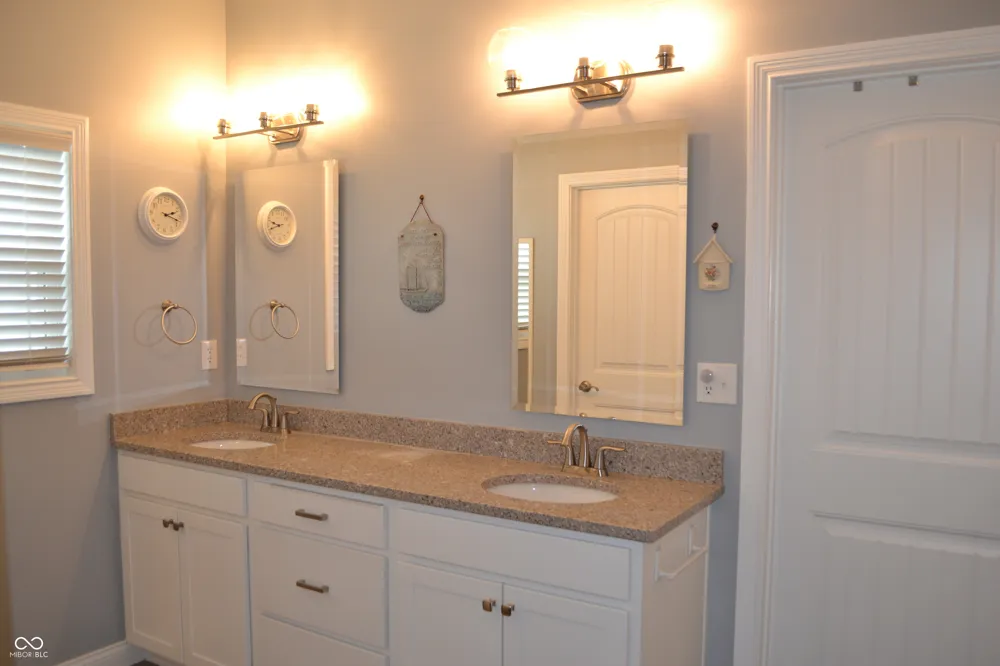 6237 Helmsdale Drive Lafayette, IN 47905