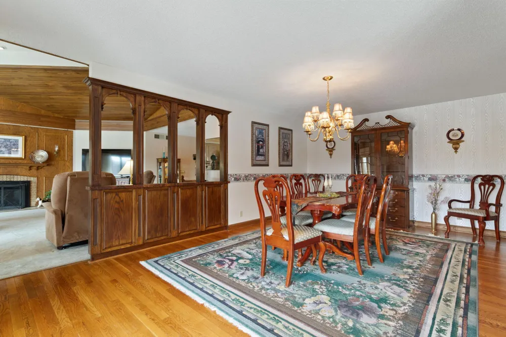 1128 Benton Street Anoka, MN 55303