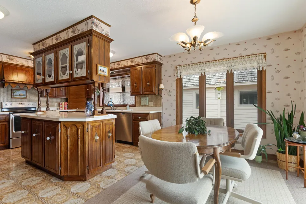 1128 Benton Street Anoka, MN 55303