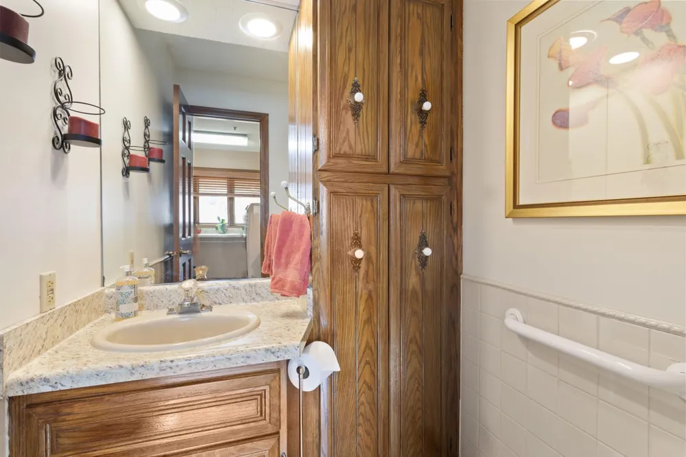 1128 Benton Street Anoka, MN 55303