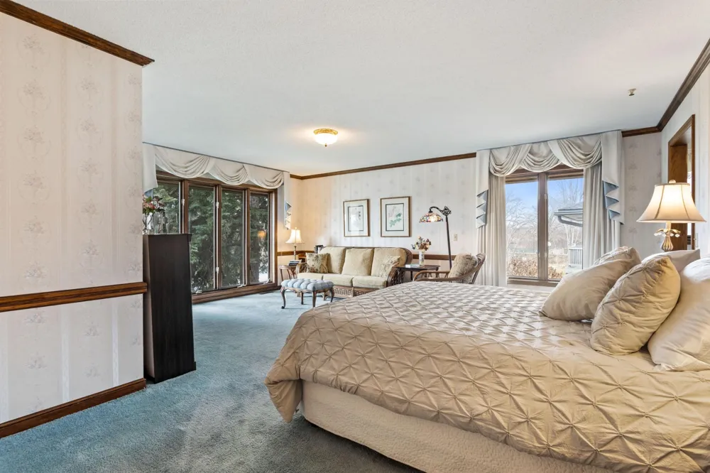 1128 Benton Street Anoka, MN 55303