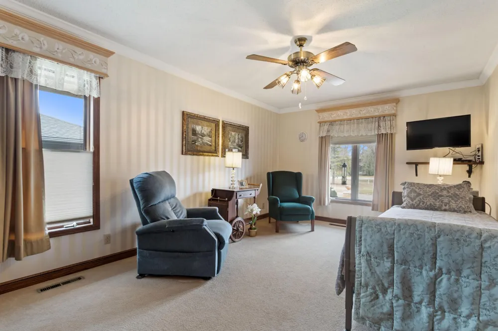1128 Benton Street Anoka, MN 55303