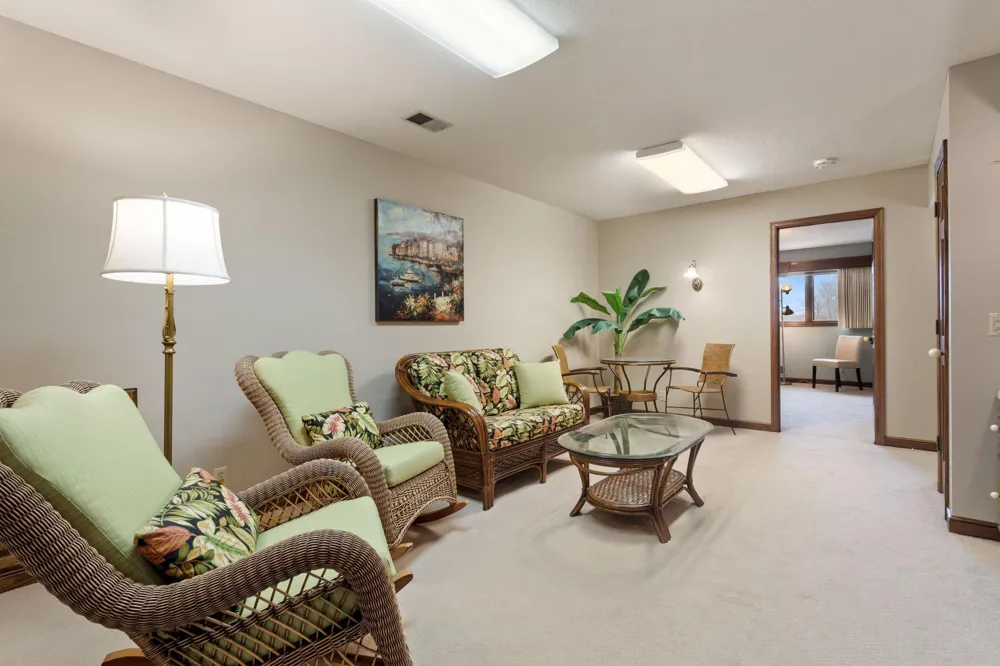 1128 Benton Street Anoka, MN 55303