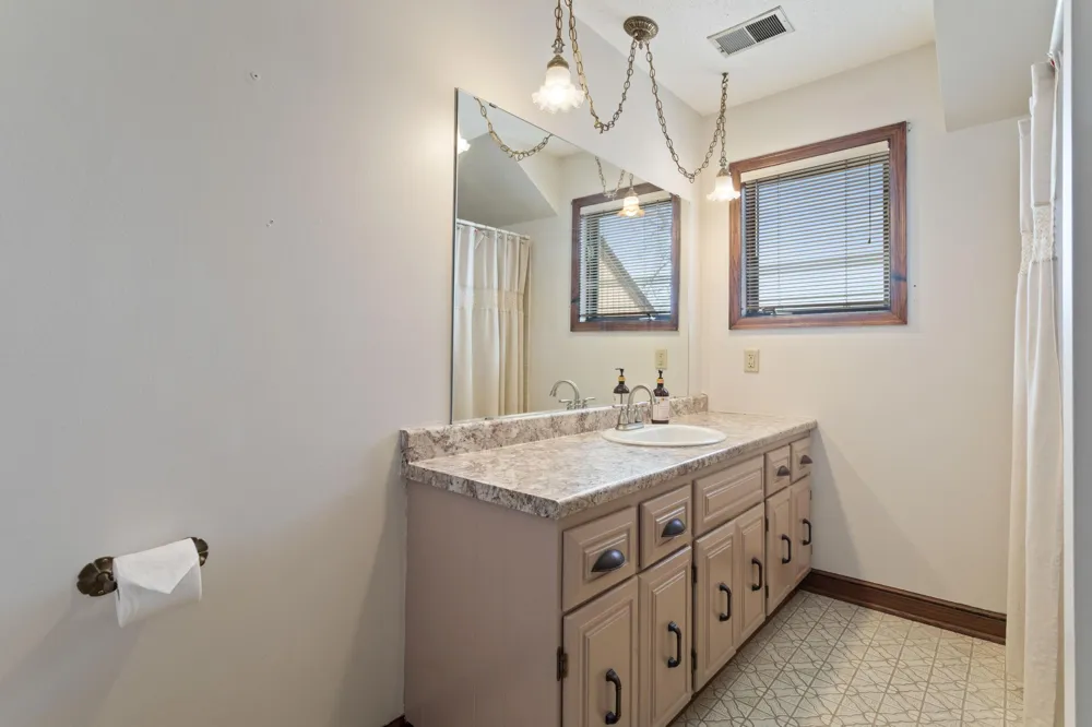 1128 Benton Street Anoka, MN 55303