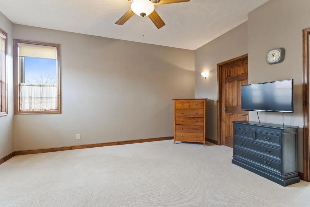 1128 Benton Street Anoka, MN 55303