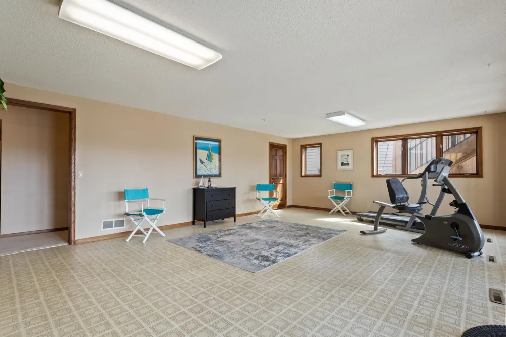 1128 Benton Street Anoka, MN 55303