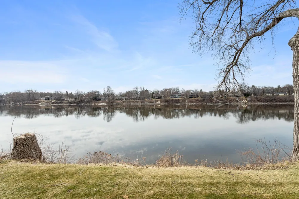 1128 Benton Street Anoka, MN 55303