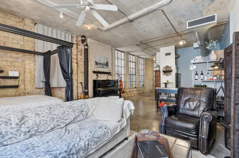 1122 Jackson Street #820