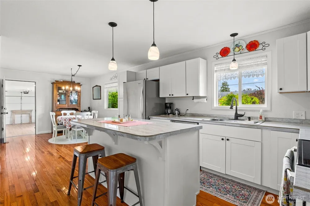 1102 W Anderson Street Elma, WA 98541