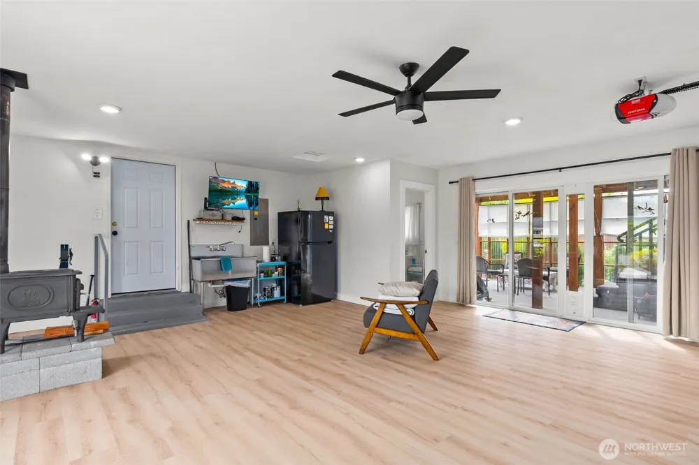 1102 W Anderson Street Elma, WA 98541