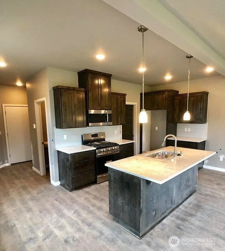 4333 NE 87th Street Vancouver, WA 98665