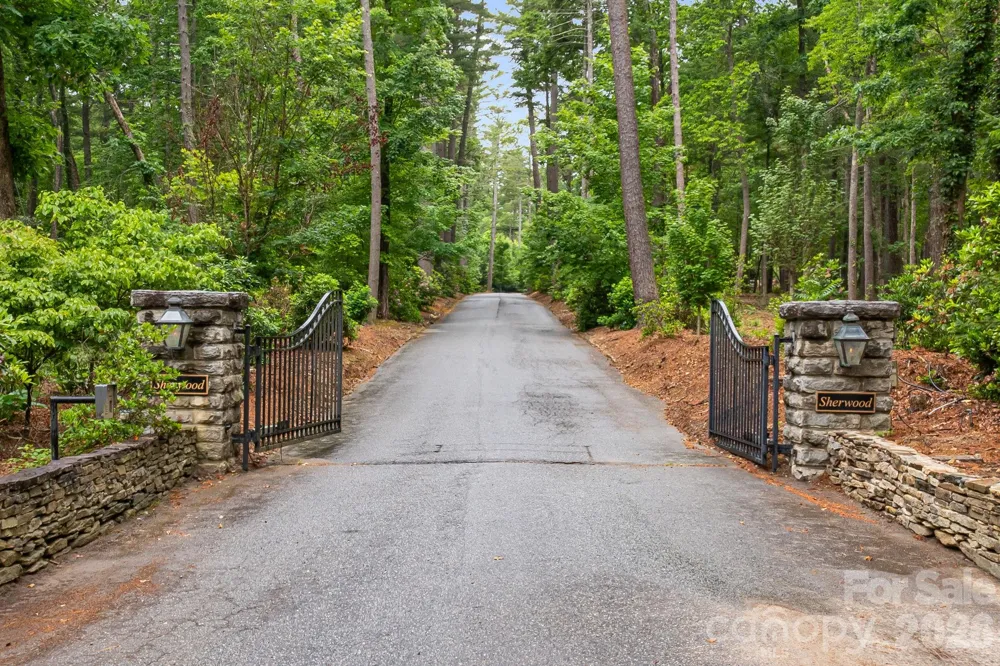 295 Roberts Lane #9 Flat Rock, NC 28731