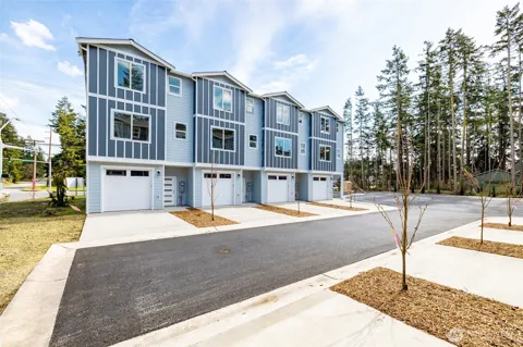 945 NW Heller Street #A2