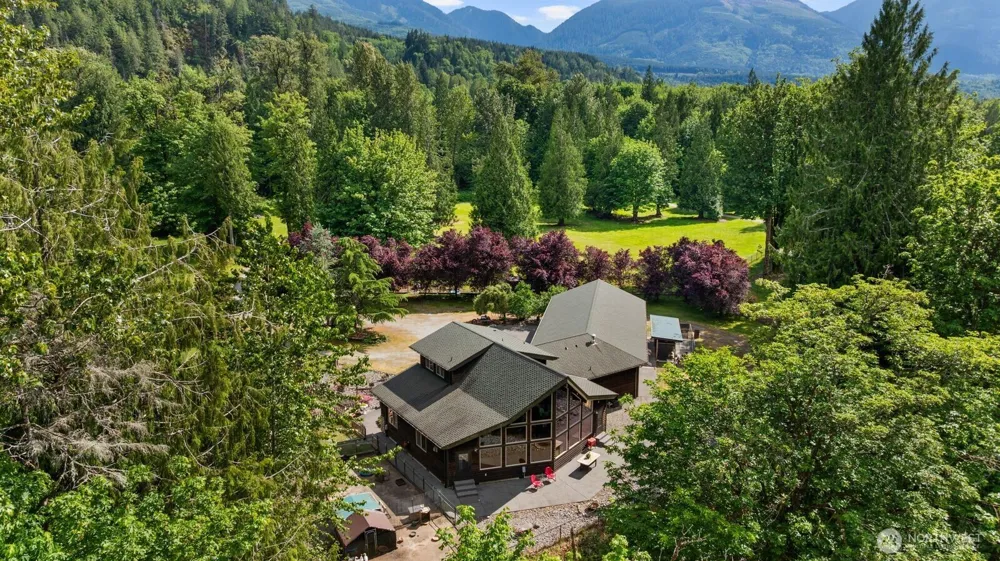 42813 Rivers Edge Court Concrete, WA 98237