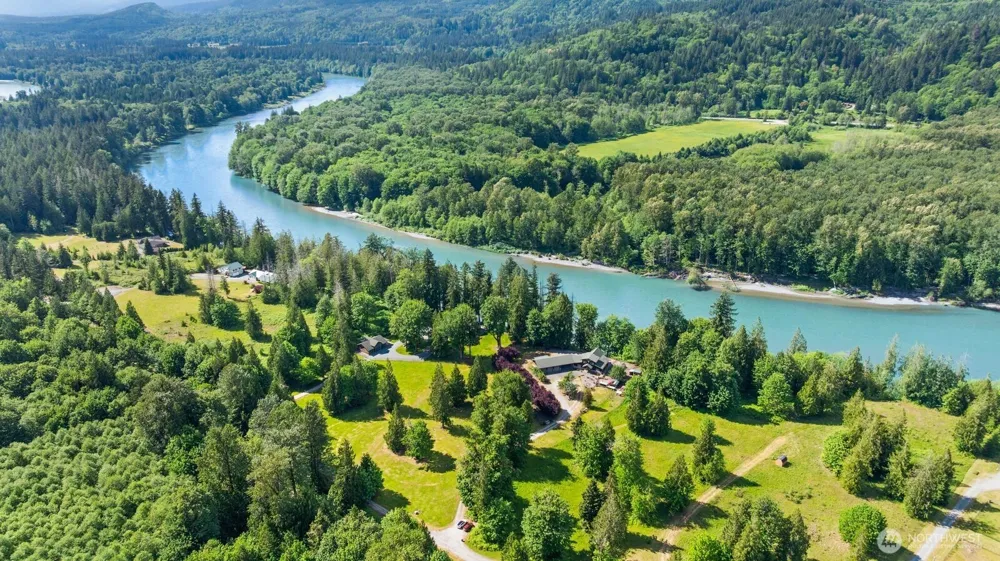 42813 Rivers Edge Court Concrete, WA 98237