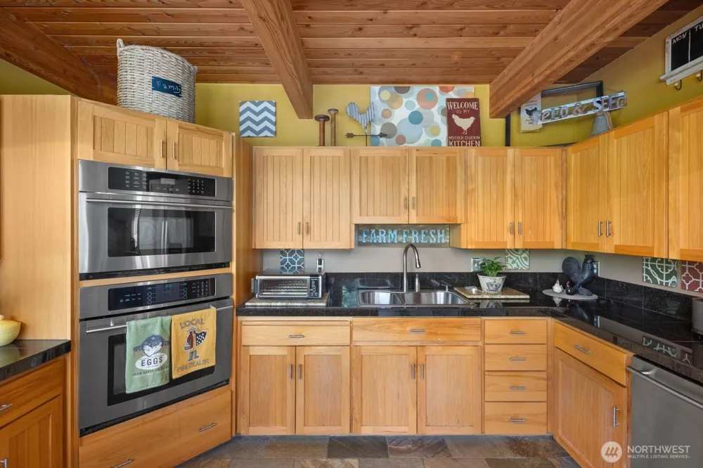 42813 Rivers Edge Court Concrete, WA 98237