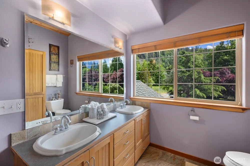 42813 Rivers Edge Court Concrete, WA 98237