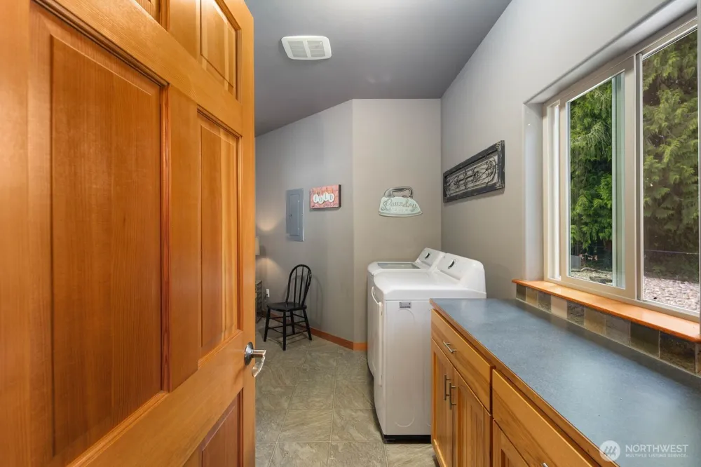 42813 Rivers Edge Court Concrete, WA 98237