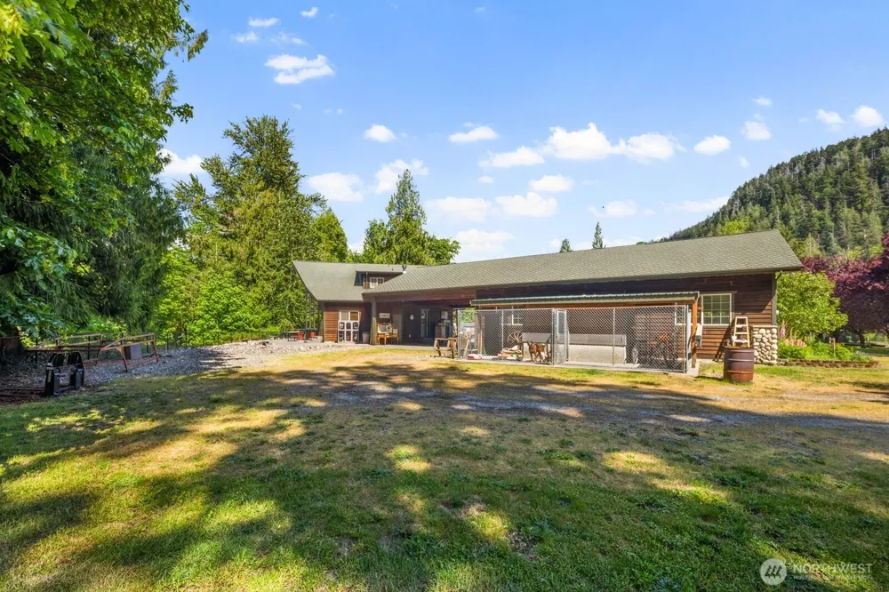 42813 Rivers Edge Court Concrete, WA 98237
