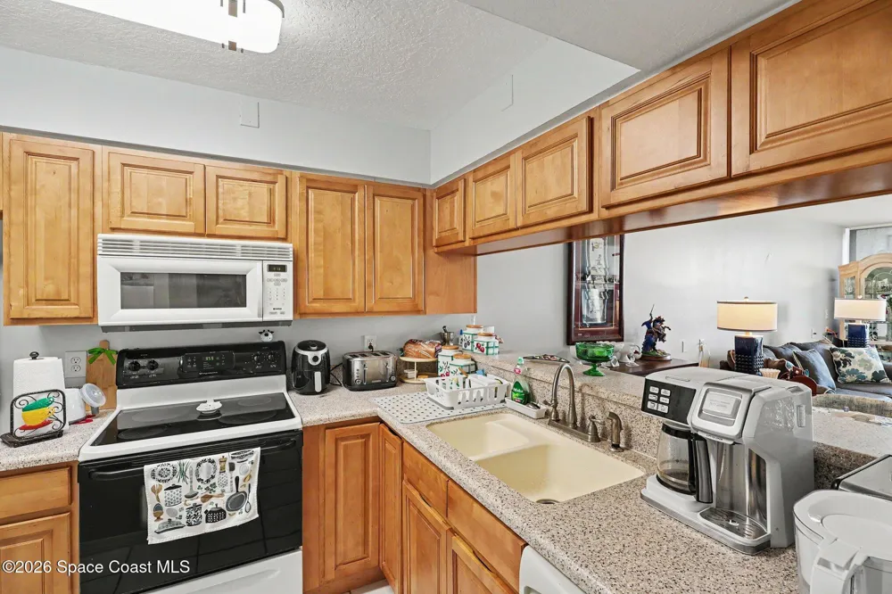 1420 Huntington Lane #2402 Rockledge, FL 32955