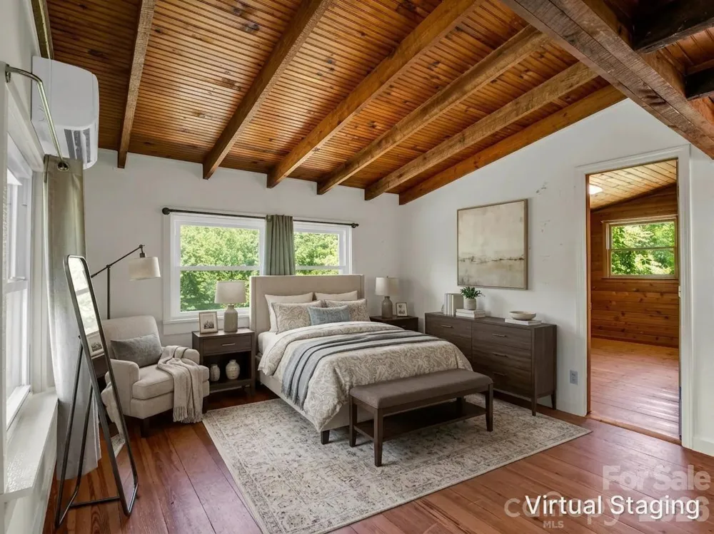 255 & 257 Crescent Street Saluda, NC 28773