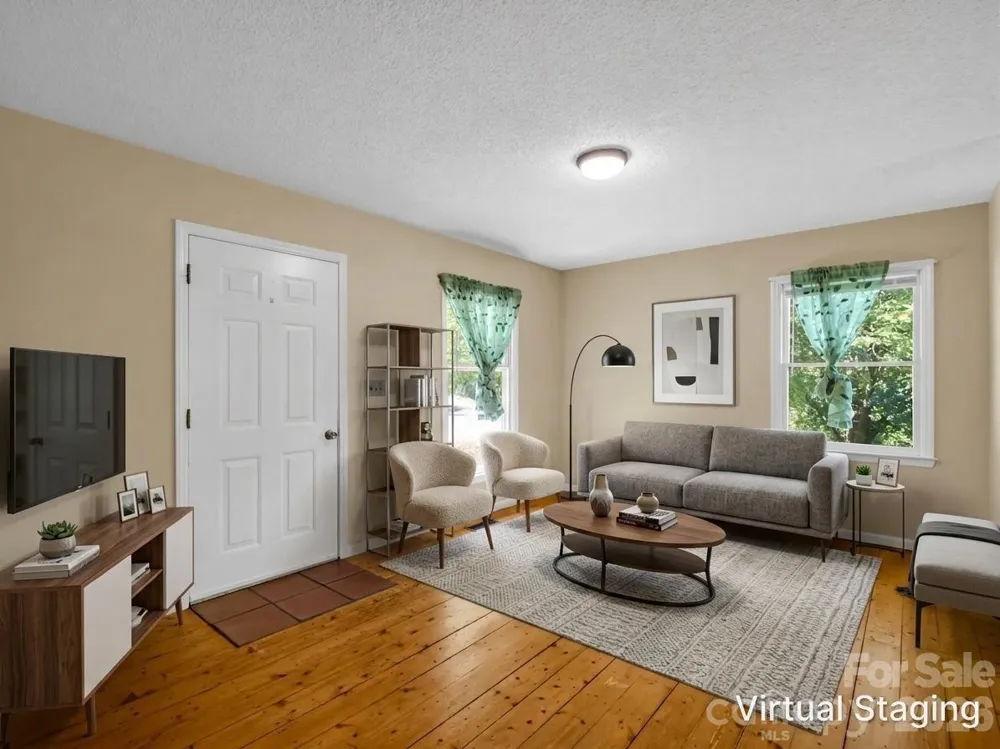 255 & 257 Crescent Street Saluda, NC 28773