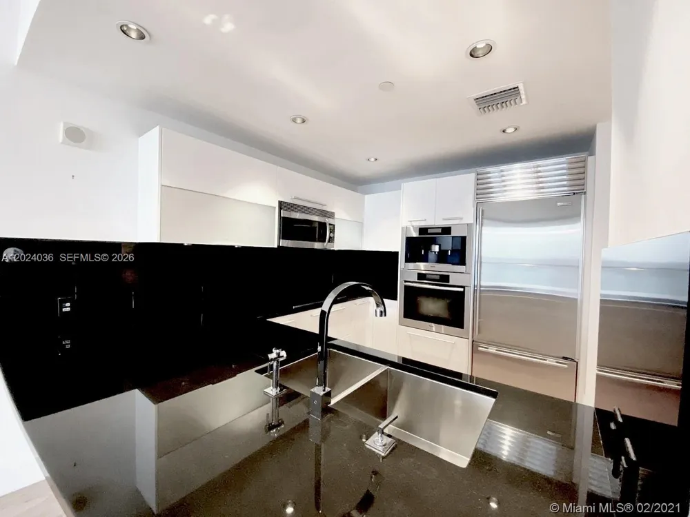 17121 Collins Ave #1503 Sunny Isles Beach, FL 33160