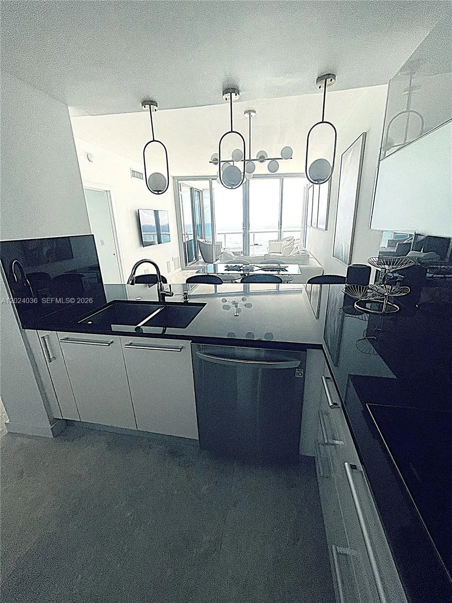 17121 Collins Ave #1503 Sunny Isles Beach, FL 33160