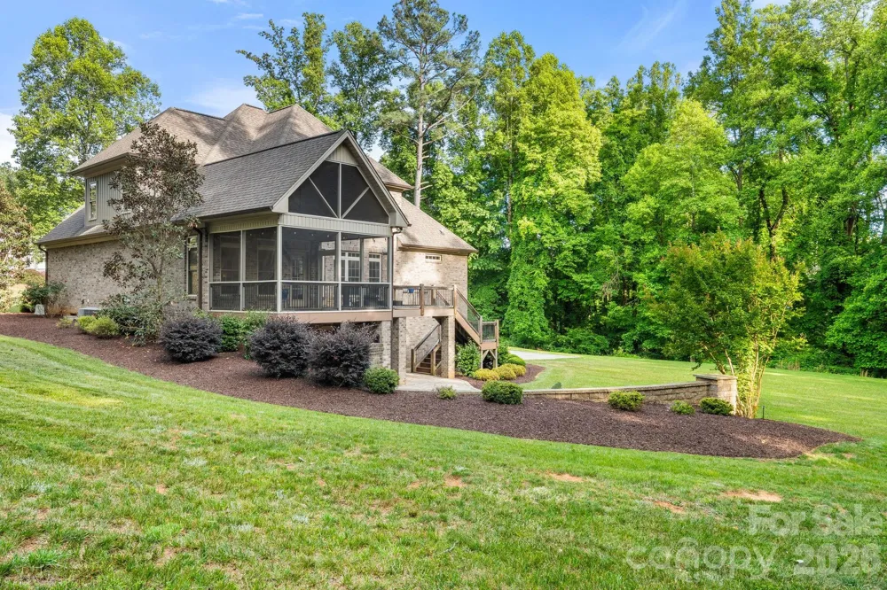 8050 Windswept Drive Belews Creek, NC 27009