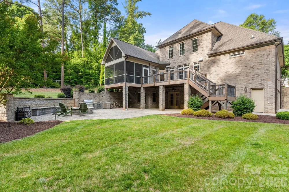 8050 Windswept Drive Belews Creek, NC 27009