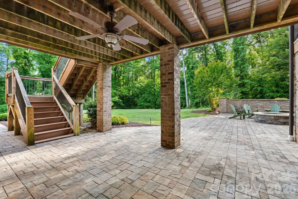 8050 Windswept Drive Belews Creek, NC 27009