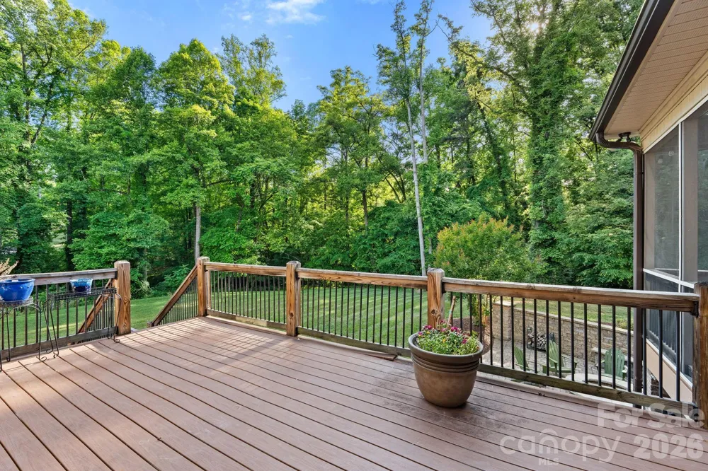 8050 Windswept Drive Belews Creek, NC 27009